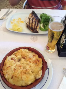 Photo of Jardim dos Frangos, Alameda Combatentes da Grande Guerra, Cascais, Portugal by Gwyneth Hamann