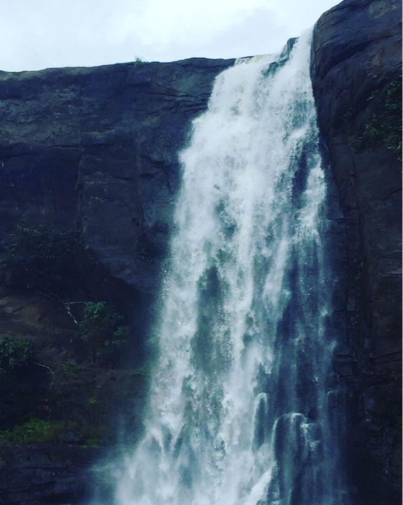 Photo of Niagara of India - Athirapilly falls! by Meghnaa Saaraswat