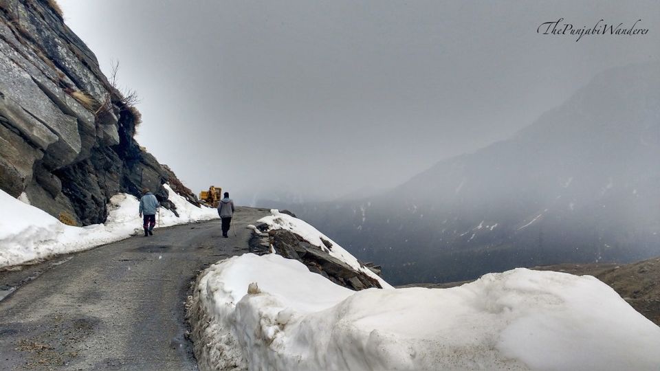 Photo of Explore The Clichéd Rohtang The Un-clichéd Way 34/41 by The Punjabi Wanderer