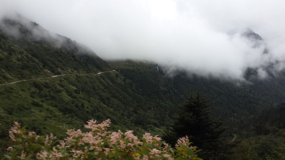 Photo of Backpacking Sikkim "It's only possible when the mountains calls you". 1/15 by VAGABOND