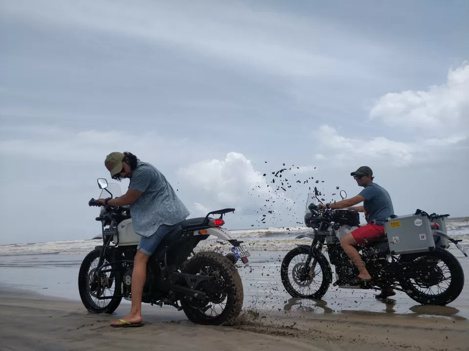 Photo of Muzhuppilangad Drive-in Beach, Kerala by Rajen Joshi