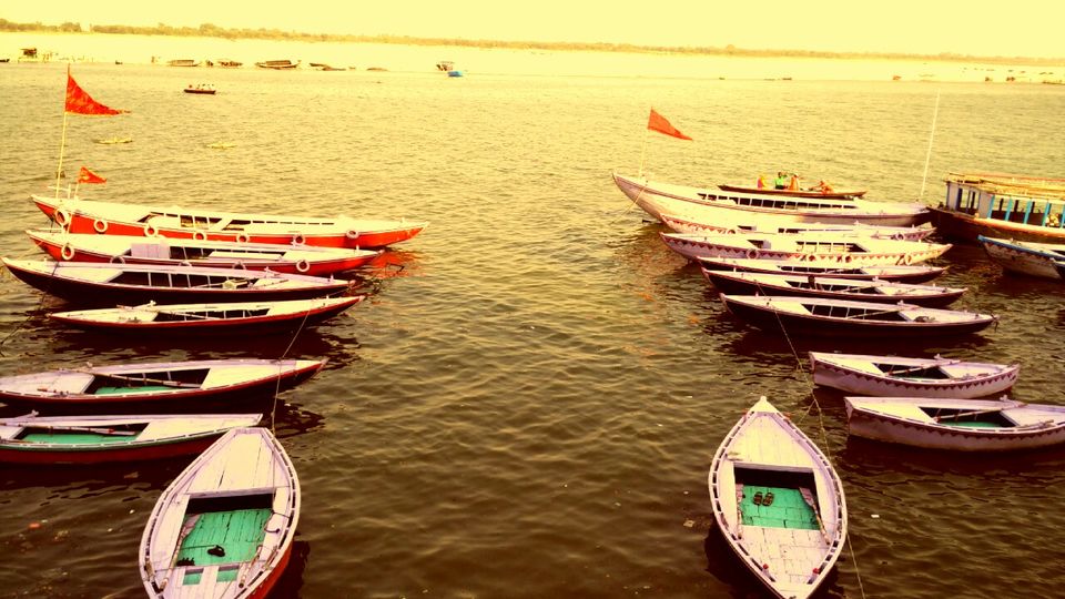 Photo of In the midst of Craziness in Varanasi.. Kashi! by Neha Shrivastava