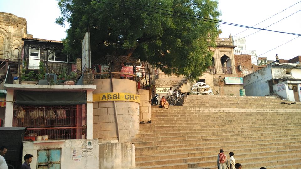 Photo of In the midst of Craziness in Varanasi.. Kashi! by Neha Shrivastava