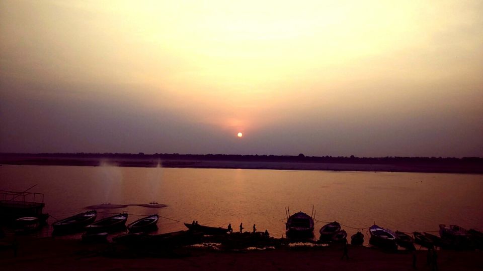 Photo of In the midst of Craziness in Varanasi.. Kashi! 3/3 by Neha Shrivastava