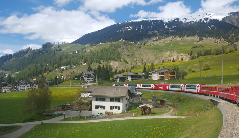 Photo of Switzerland's Train Journeys and Mountain Rides 1/1 by Ishita Desai