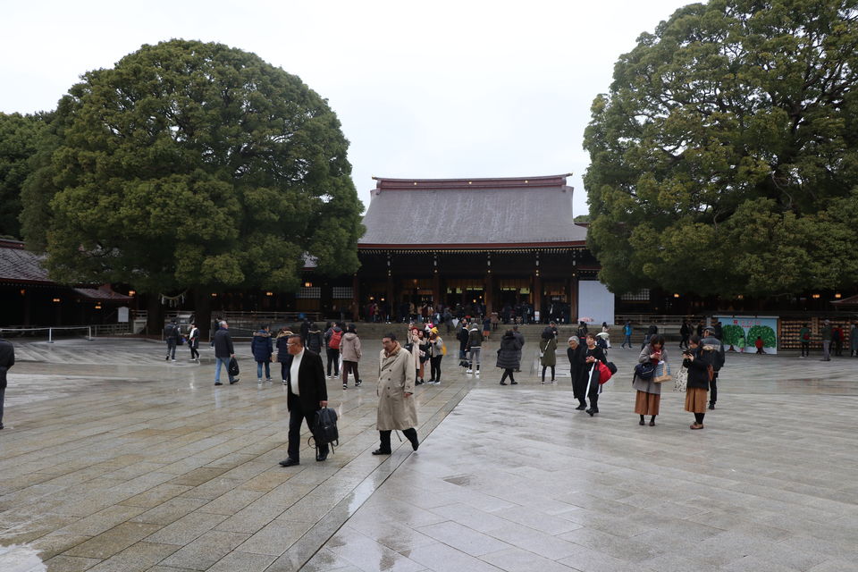 Photo of Meiji Shrine, 1-1 Yoyogikamizonocho, Shibuya City, Tokyo, Japan by Vineet Kumar