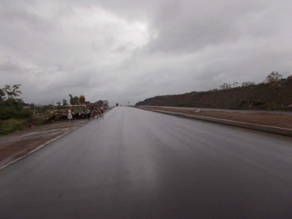 Photo of Roadtrip: Magestic Malshej 1/4 by Amit Singh