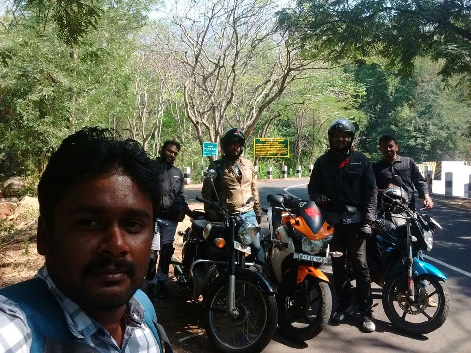 Photo of Hill With 72 Hairpin Bends - Kolli Malai/hills 3/18 by Raghu Vamsi Kodaboina