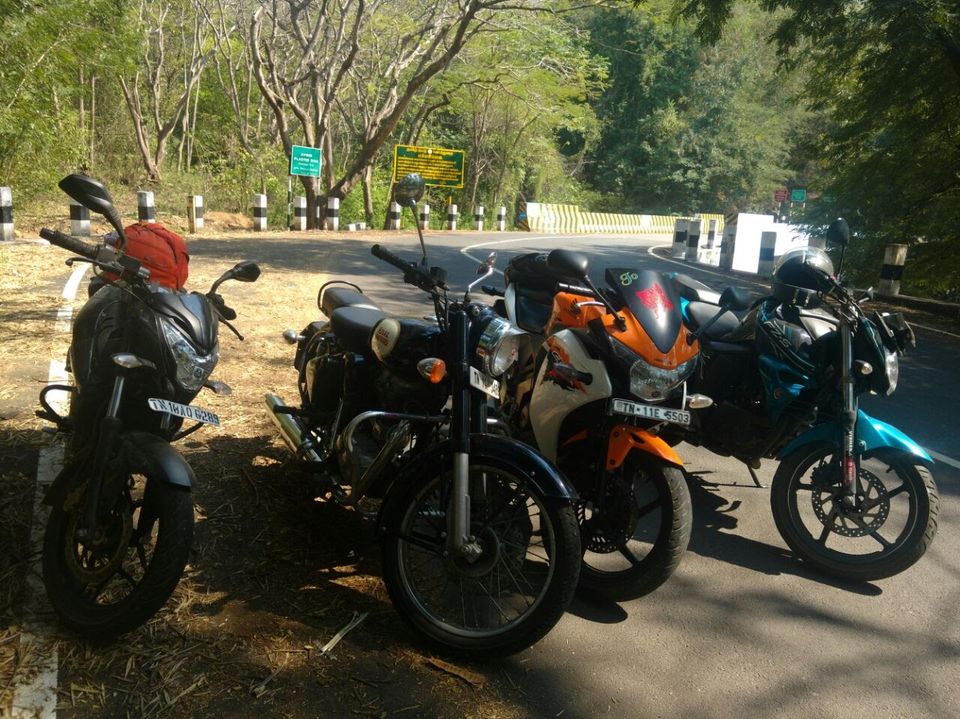 Photo of Hill With 72 Hairpin Bends - Kolli Malai/hills 2/14 by Raghu Vamsi Kodaboina