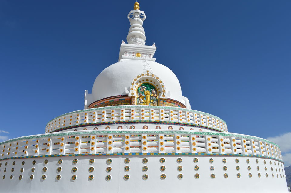 Photo of Through the land of great ladakh! 10/11 by Dr huma khan