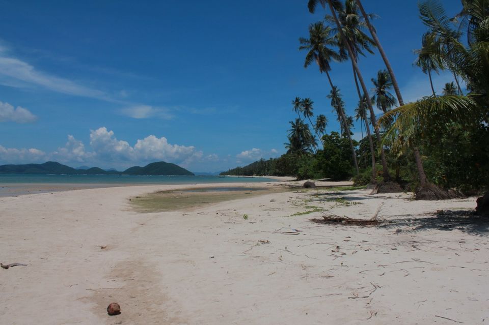 Photo of Koh Samui, Ang Thong, Ko Samui District, Surat Thani, Thailand by Gypsy Couple