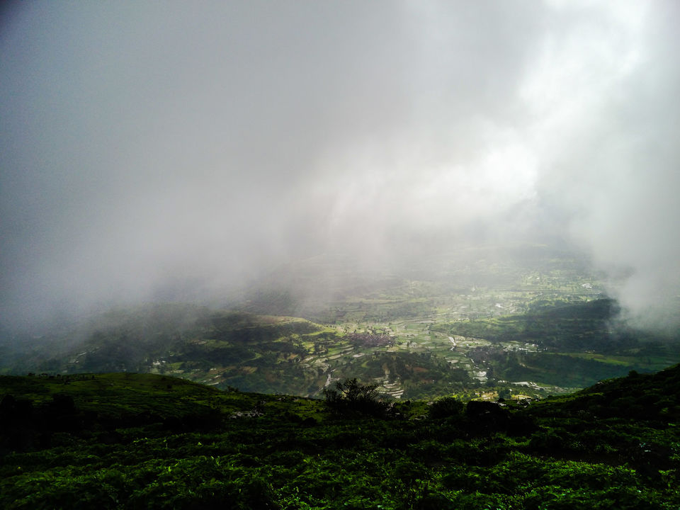 Photo of Independence day at Kalsubai - the highest peak in Sahyadri 3/4 by Aditya Walke
