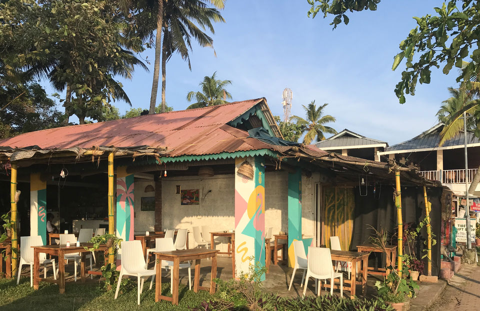Photo of Varkala Travel Guide - Yoga | Surf | Sunsets & More 6/20 by Loading Miles