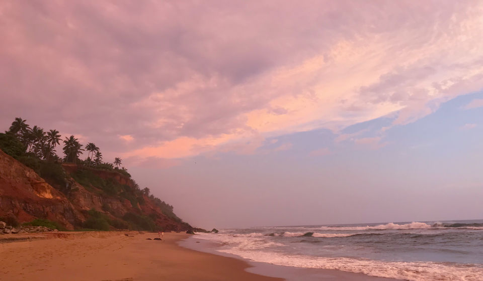 Photo of Varkala Travel Guide - Yoga | Surf | Sunsets & More 16/20 by Loading Miles
