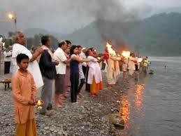 Photo of Triveni Ghat, Mayakund, Rishikesh, Uttarakhand, India by Wandering Boots