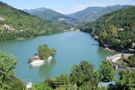 Photo of Naukuchiatal: lake of nine corners 2/16 by Wandering Boots