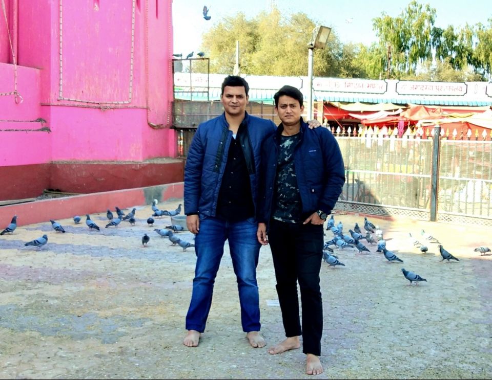 Photo of Karni Mata temple: Home of 20,000 black rats 10/10 by Wandering Boots
