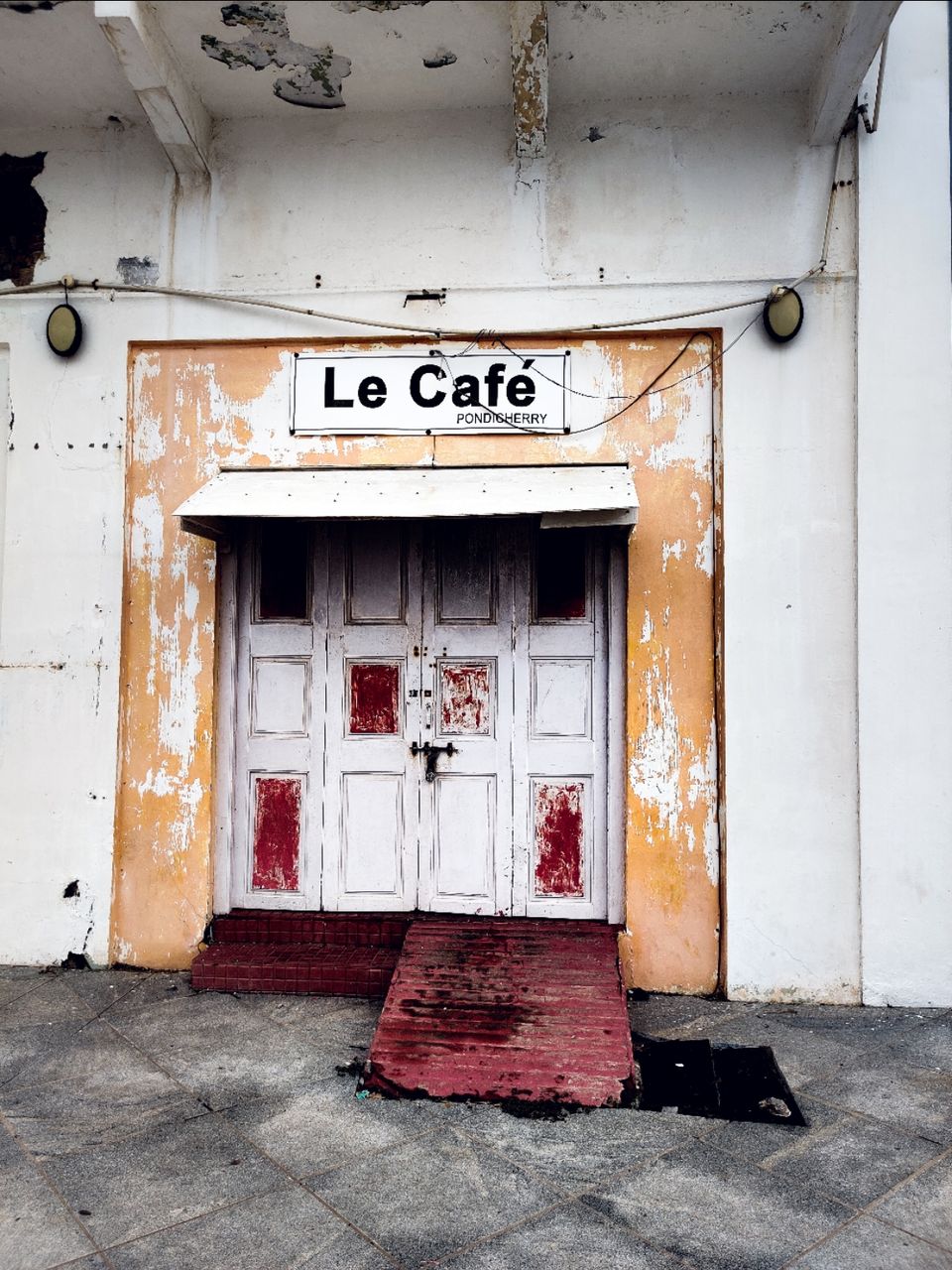 Photo of Le Café by Amit Kumar