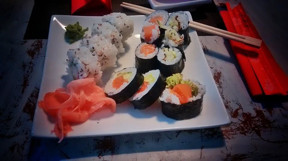 Photo of Yum yum food I ate and lots of beer backpacking in Europe 12/14 by uday singh
