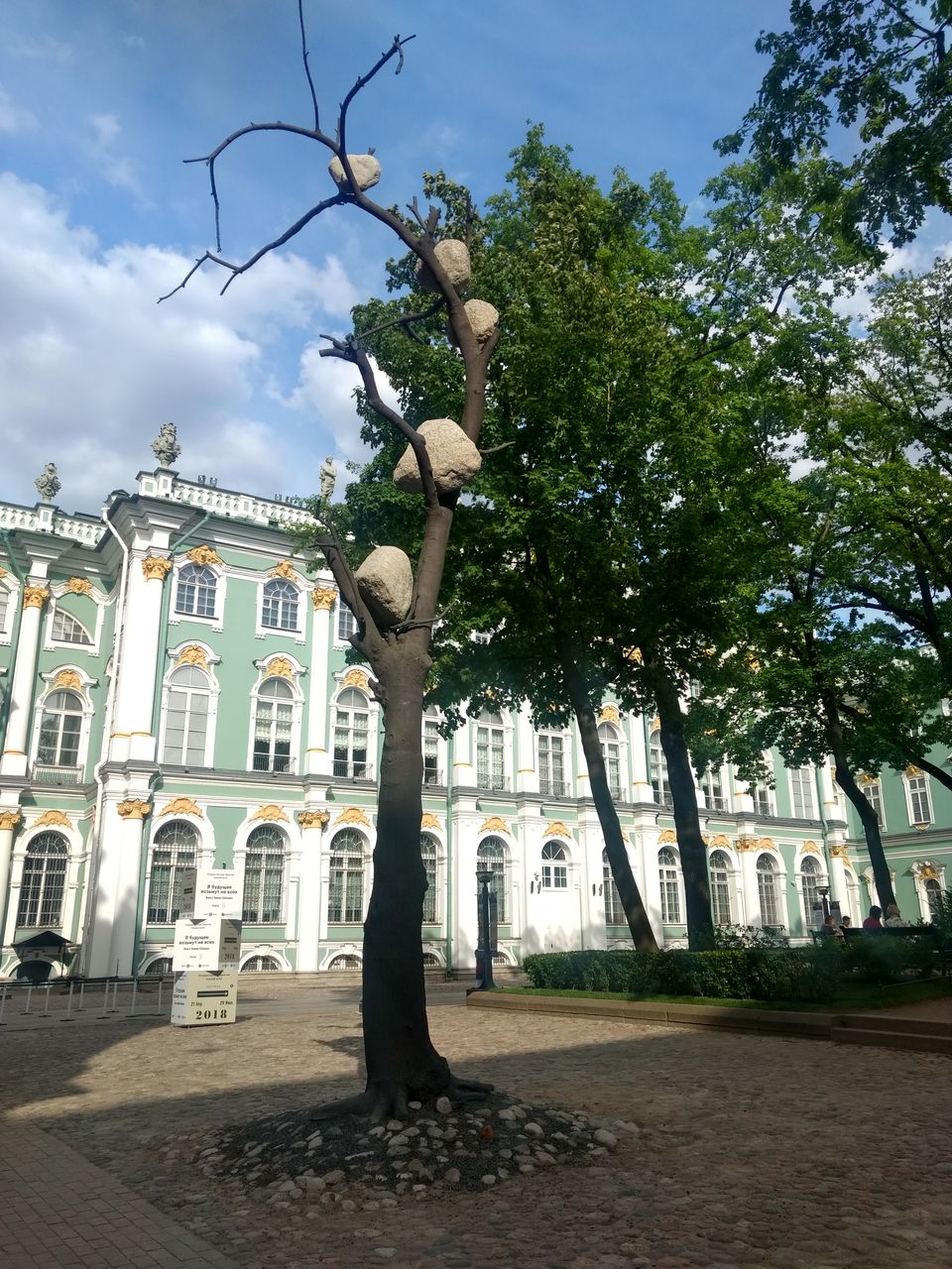 Photo of St. Petersburg - The lost Communism, growing Hipster Vibes and Art 32/43 by uday singh