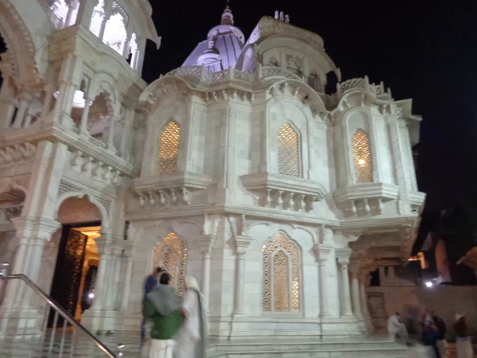 Photo of ISKCON Vrindavan, Raman reiti, Vrindavan, Uttar Pradesh, India by Riya Kakkar