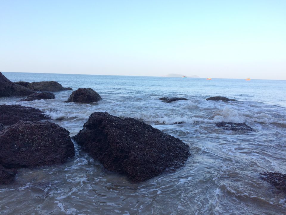 Photo of Bogmalo Beach, Bogmalo, Goa, India by Megha Sharma