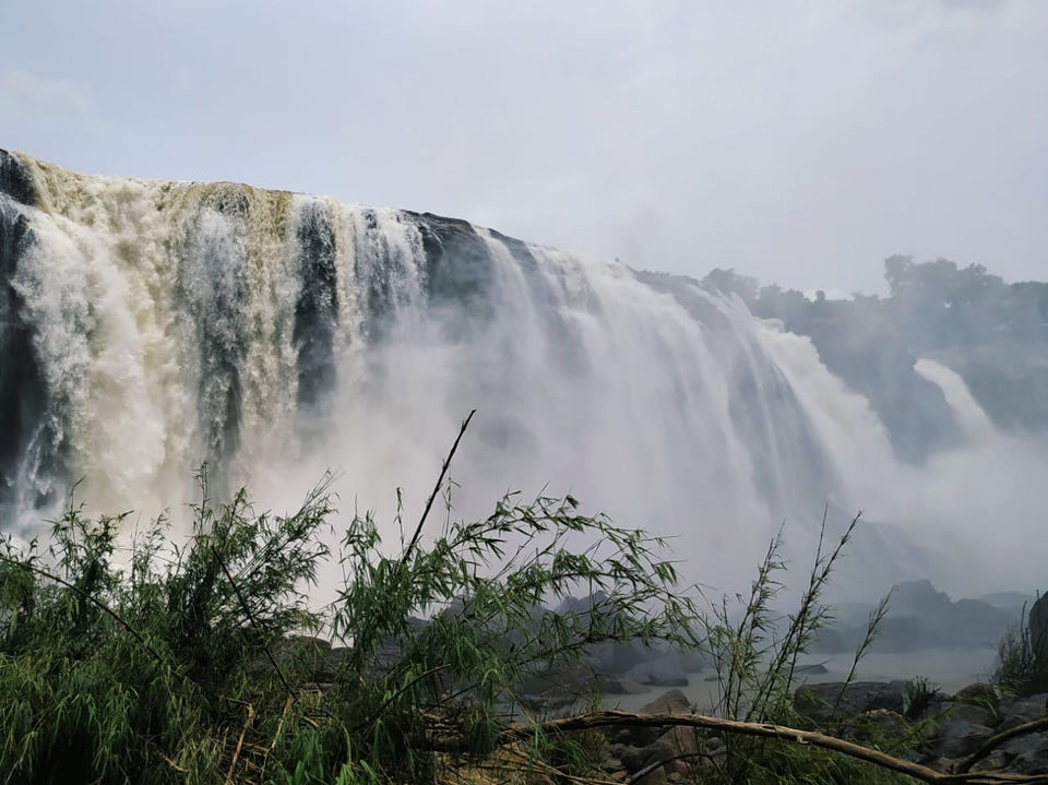 Photo of Athirappilly Water Falls, Kerala by foodietraveller_dharak