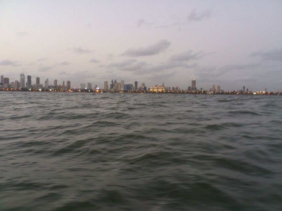 Photo of Mumbai in a day! 8/8 by Harleen Kalsi