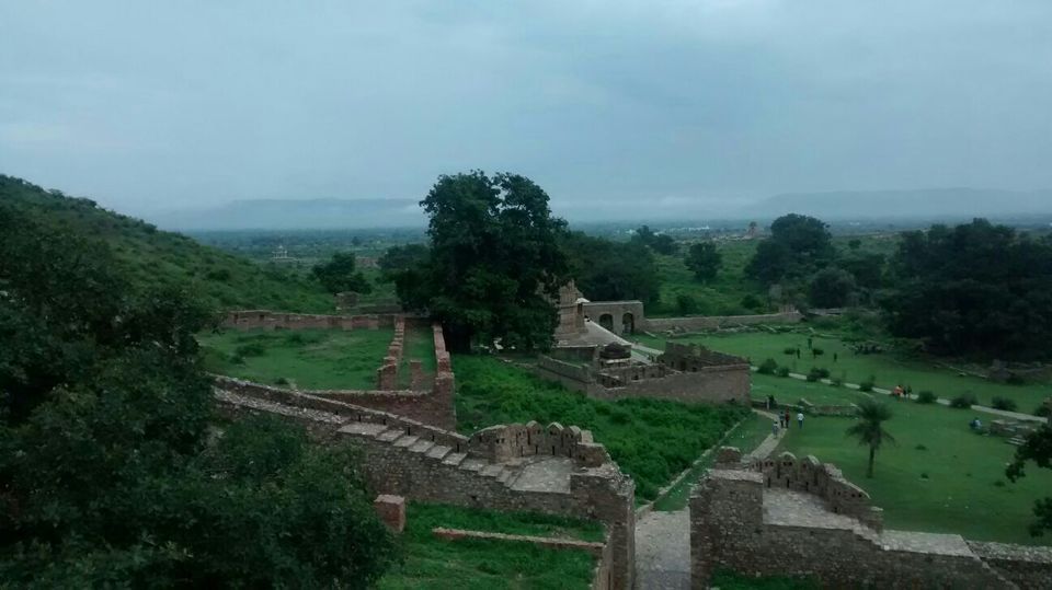 Photo of Paradise Paranormal! Neemrana to Bhangarh 2/54 by Harleen Kalsi