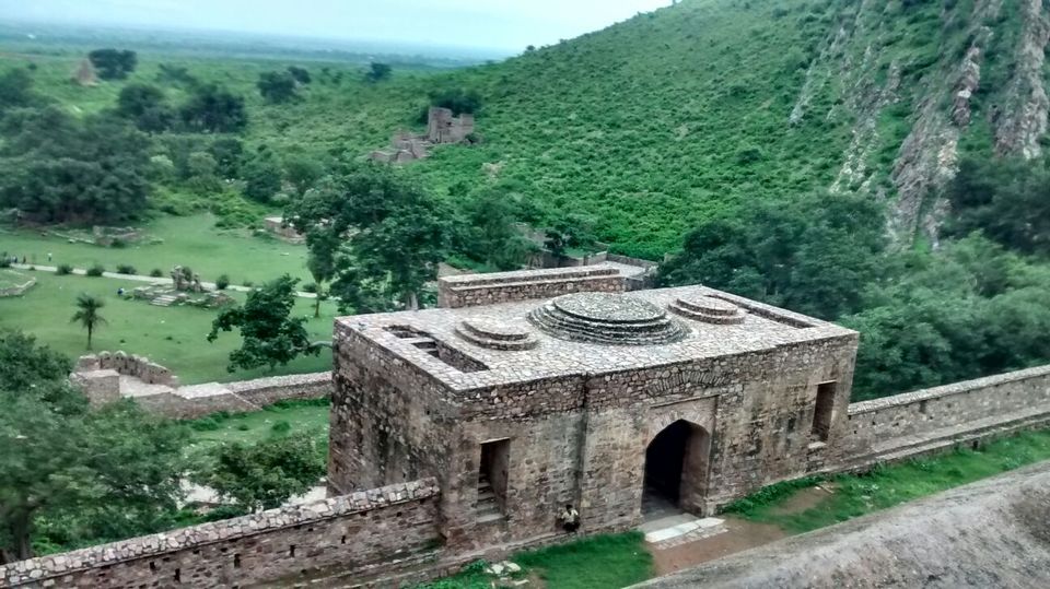 Photo of Paradise Paranormal! Neemrana to Bhangarh 11/54 by Harleen Kalsi