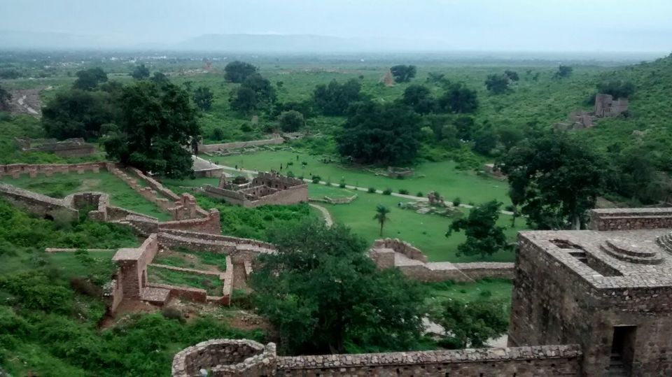 Photo of Paradise Paranormal! Neemrana to Bhangarh 12/54 by Harleen Kalsi