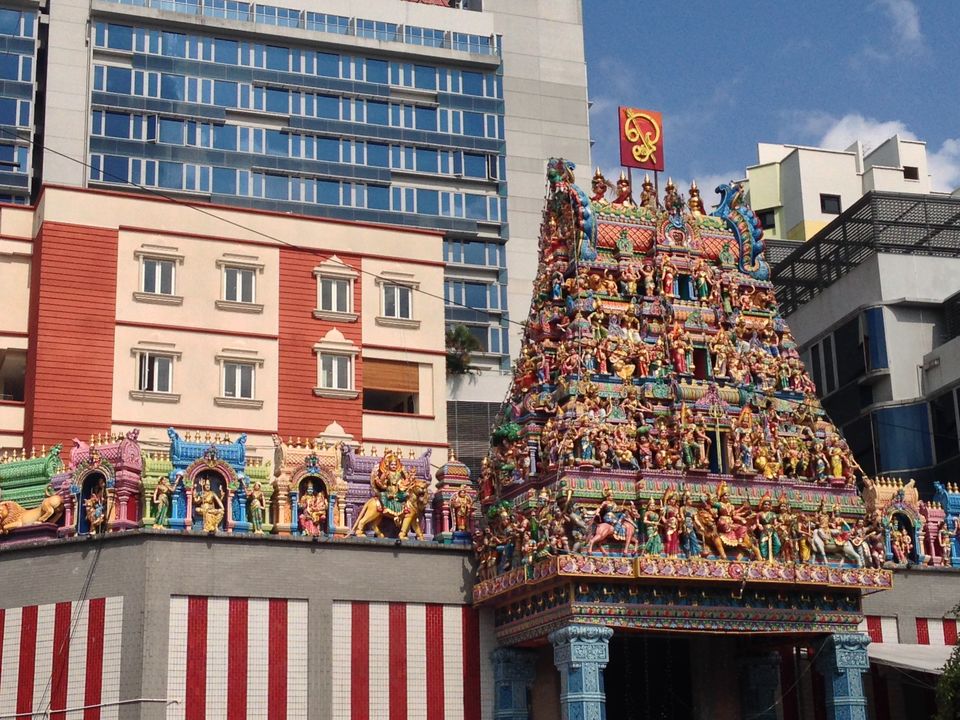 Photo of Southeast Asia - Singapore, Thailand, Cambodia and Vietnam 2/32 by Victor Lohmann