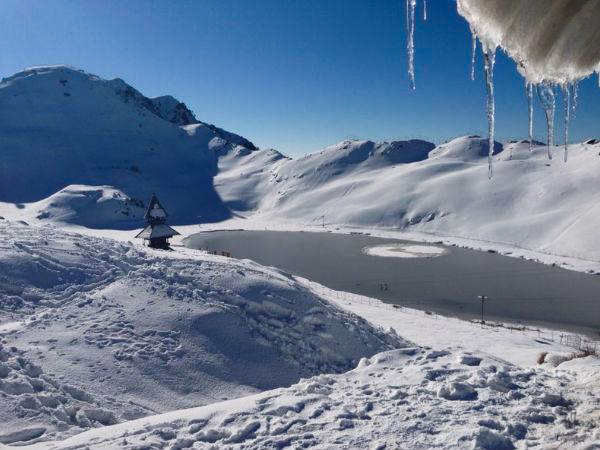 Photo of Playing Cricket at 9000 ft: Parashar Lake - A hidden treasure in Himachal 16/16 by Rishi Raj Singh