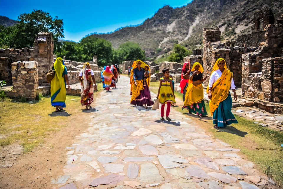 Photo of Bhangarh Fort - Story behind India's most haunted place 6/14 by Rishi Raj Singh