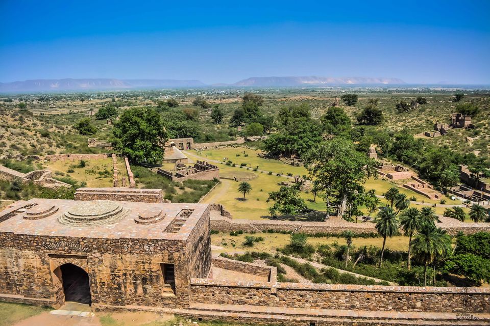 Photo of Bhangarh Fort - Story behind India's most haunted place 13/14 by Rishi Raj Singh