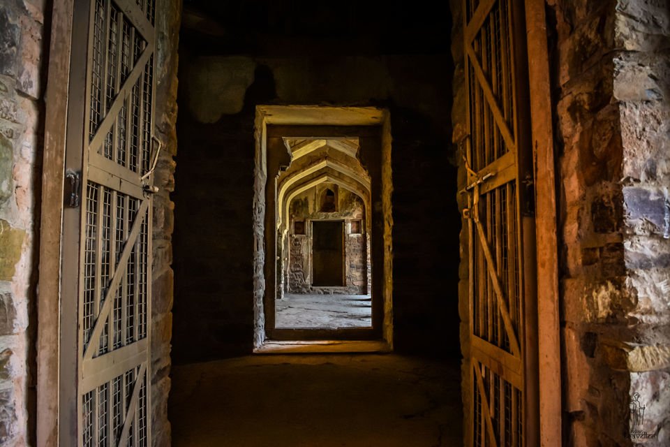 Photo of Bhangarh Fort - Story behind India's most haunted place 12/14 by Rishi Raj Singh