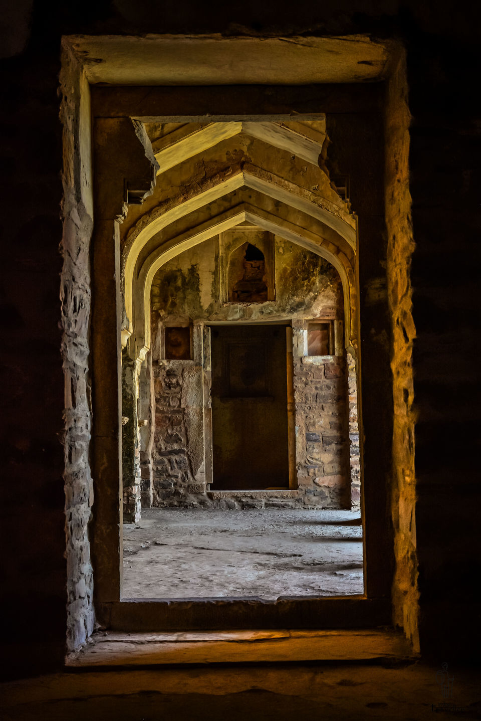 Photo of Bhangarh Fort - Story behind India's most haunted place 11/14 by Rishi Raj Singh