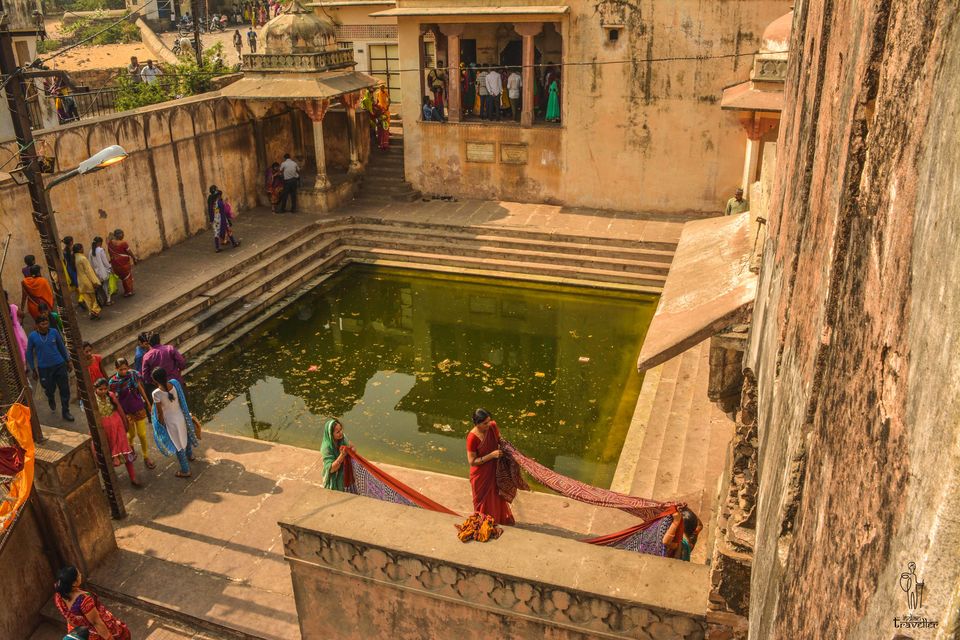 Photo of Galta Ji Temple: Natural Water Spring near Jaipur 5/18 by Rishi Raj Singh