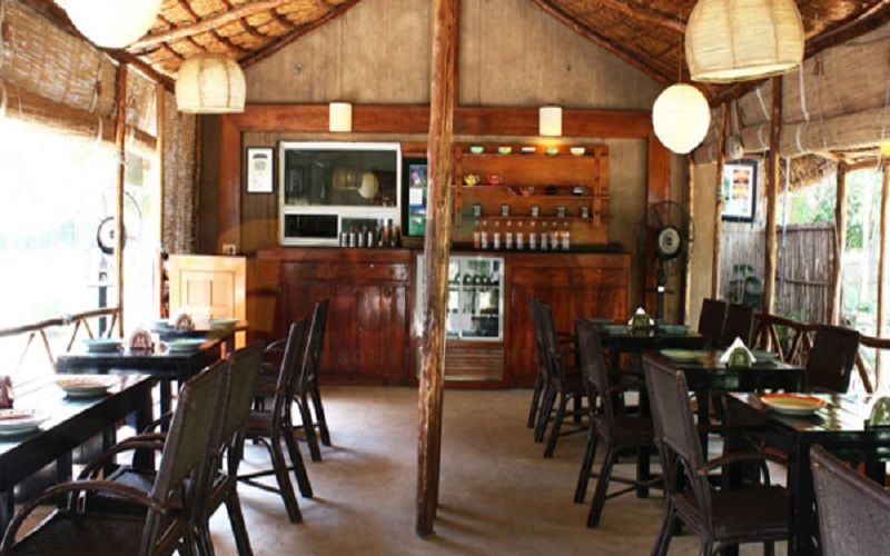 Photo of Top 6 Romantic Cafe/Restaurants in Gurgaon for a Date Under Rs 1000 1/6 by isha chopra