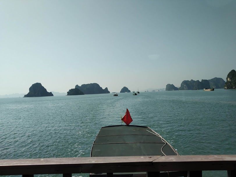 Photo of Bai Tu Long Bay, Quảng Ninh, Vietnam by Deepshikha Nainani