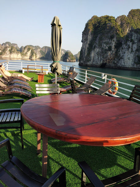 Photo of Bai Tu Long Bay, Quảng Ninh, Vietnam by Deepshikha Nainani