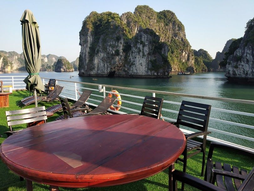 Photo of Bai Tu Long Bay, Quảng Ninh, Vietnam by Deepshikha Nainani