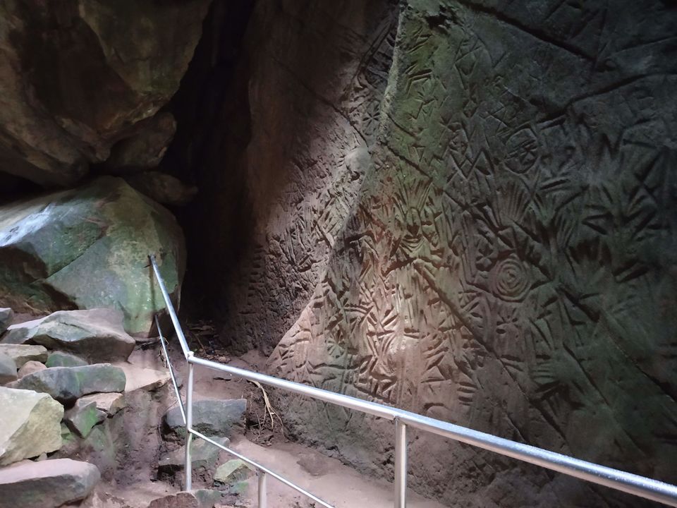 Photo of Edakkal caves view point, Nenmeni, Kerala, India by Deepaboli Roy