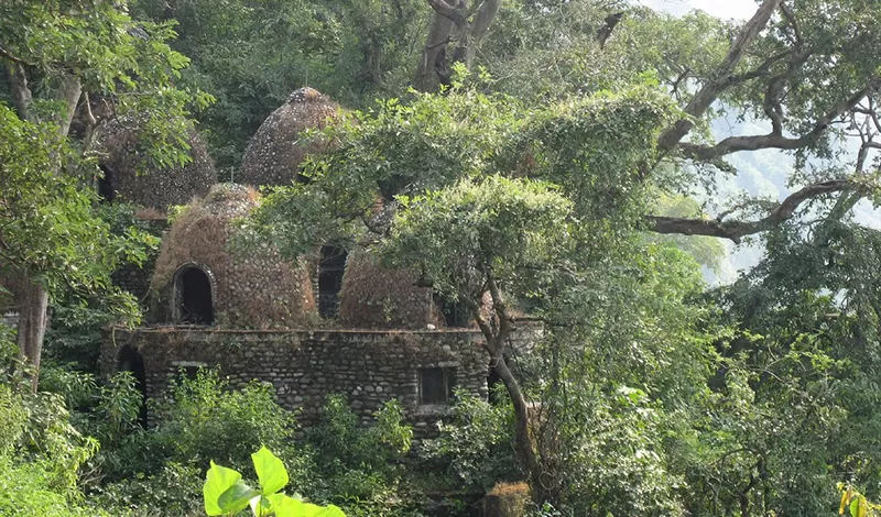 Photo of Beatles Ashram, Swarg Ashram, Rishikesh, Uttarakhand, India by roottraveller