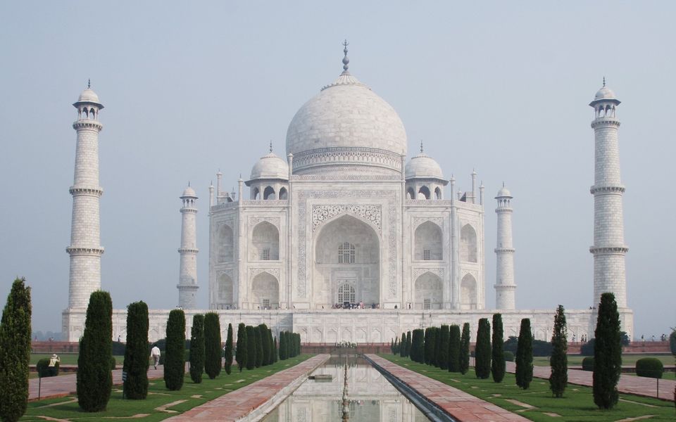 Photo of Taj Mahal, Agra, Uttar Pradesh, India by roottraveller