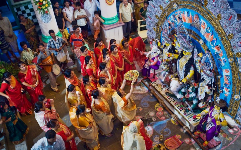 Photo of Durga Puja Pandal, Kolkata, West Bengal, India by roottraveller