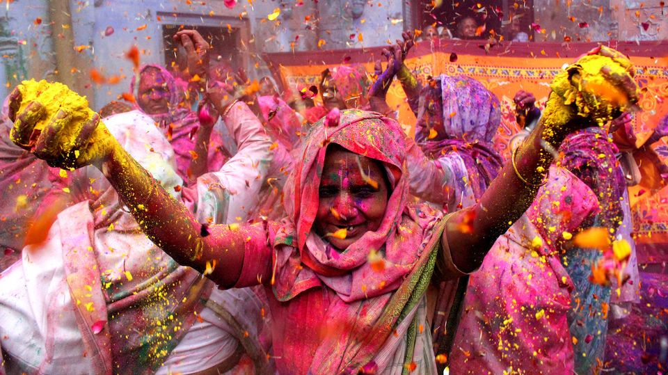 Photo of Plan your next trip to Varanasi in coming festival by roottraveller