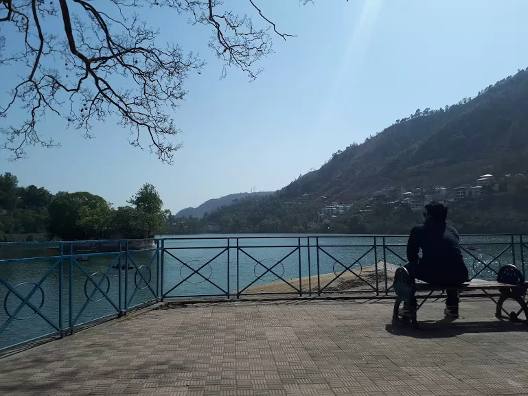 Photo of Bhimtal Lake, Bhimtal, Uttarakhand, India by roottraveller
