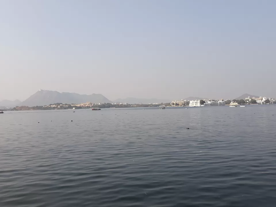 Photo of Lake Pichola Boating Point, Pichola, Udaipur, Rajasthan, India by roottraveller