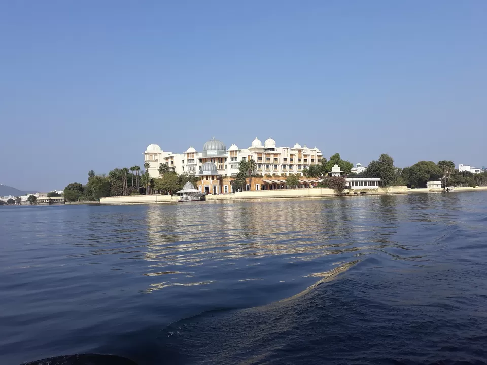 Photo of Lake Pichola Boating Point, Pichola, Udaipur, Rajasthan, India by roottraveller